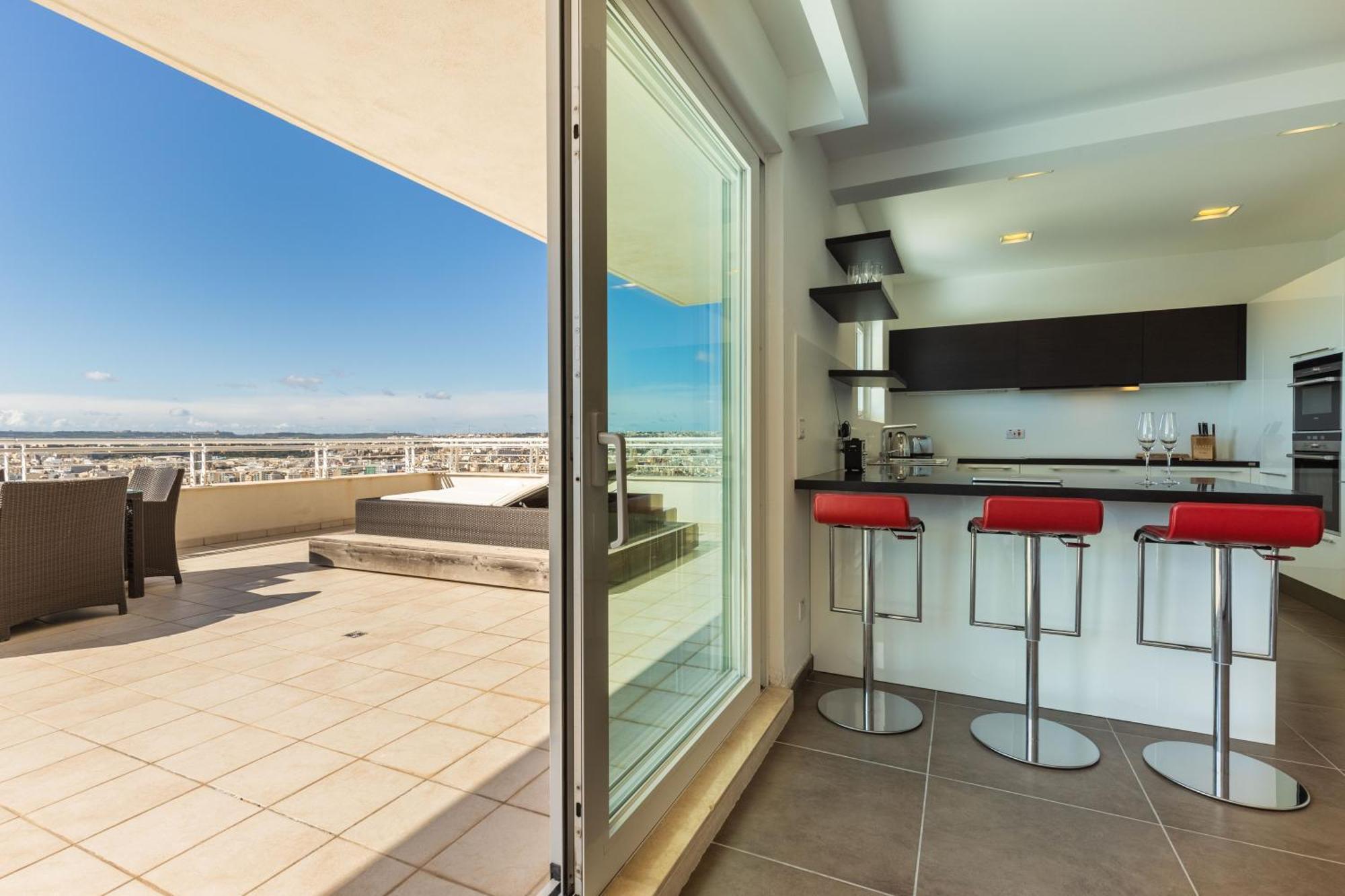Malta - Panoramic Penthouse * Sliema
