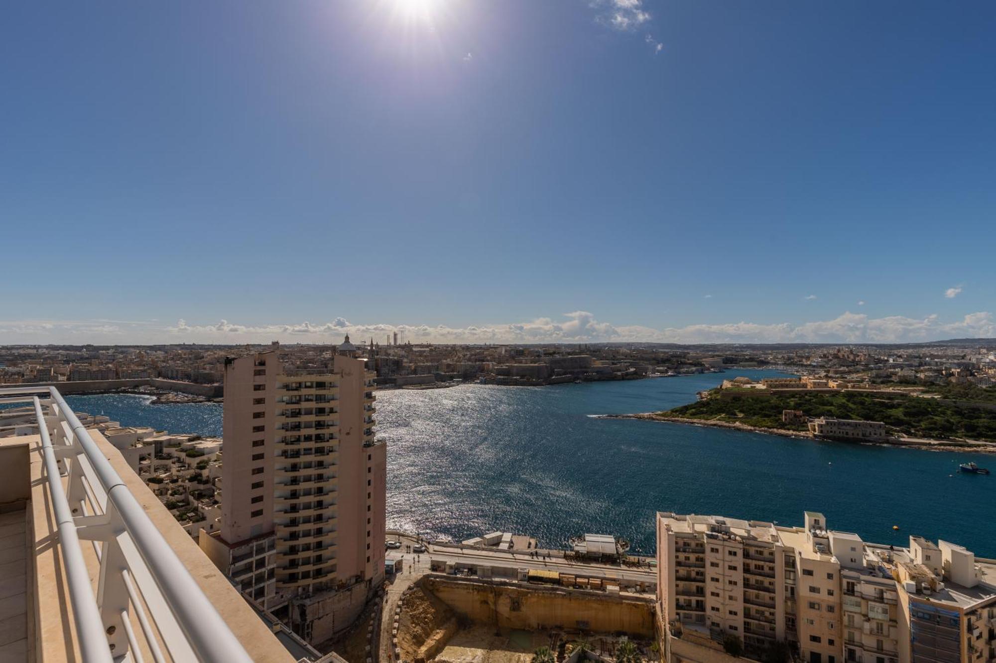 Malta - Panoramic Penthouse Apartament