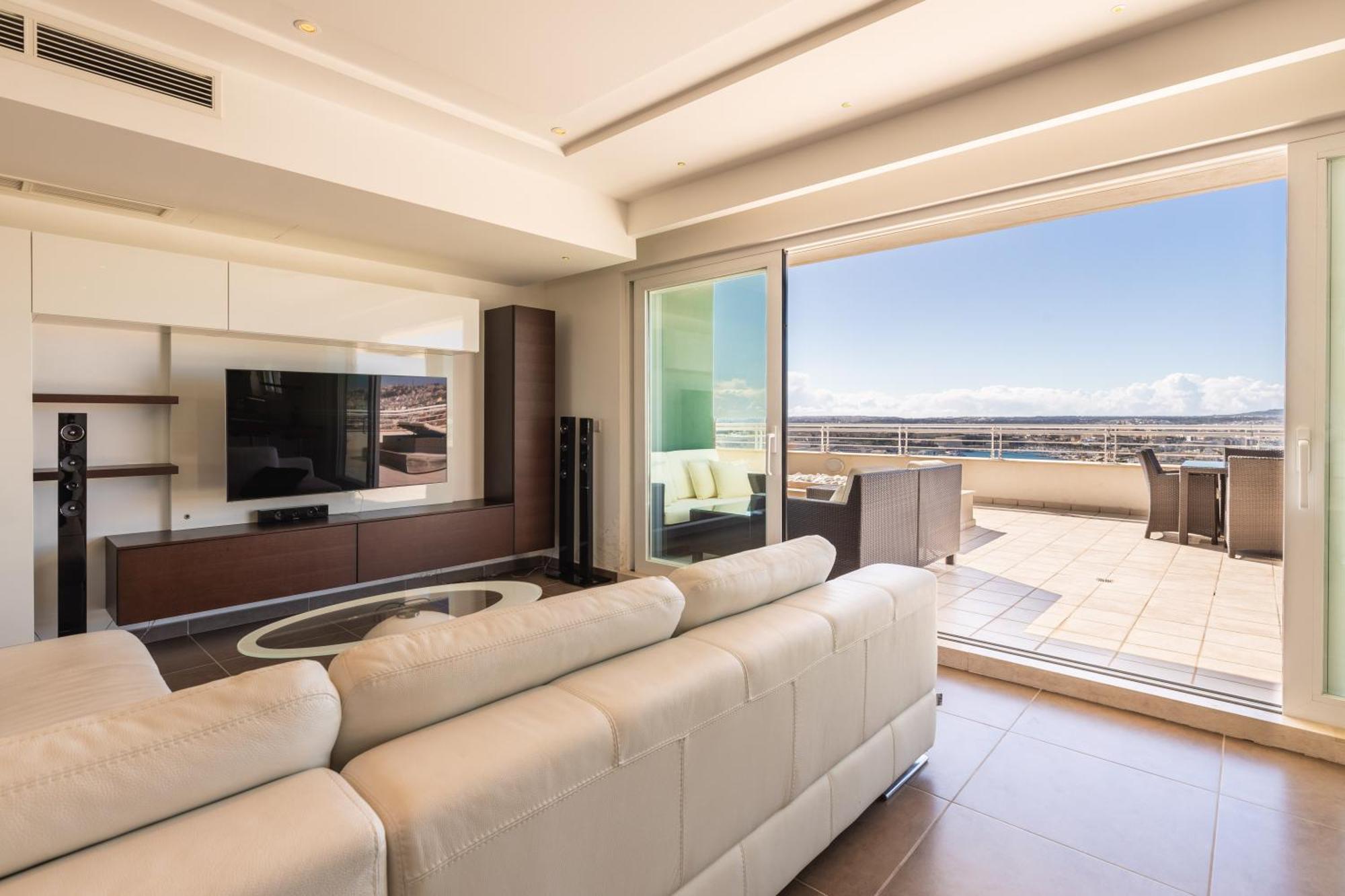 Malta - Panoramic Penthouse