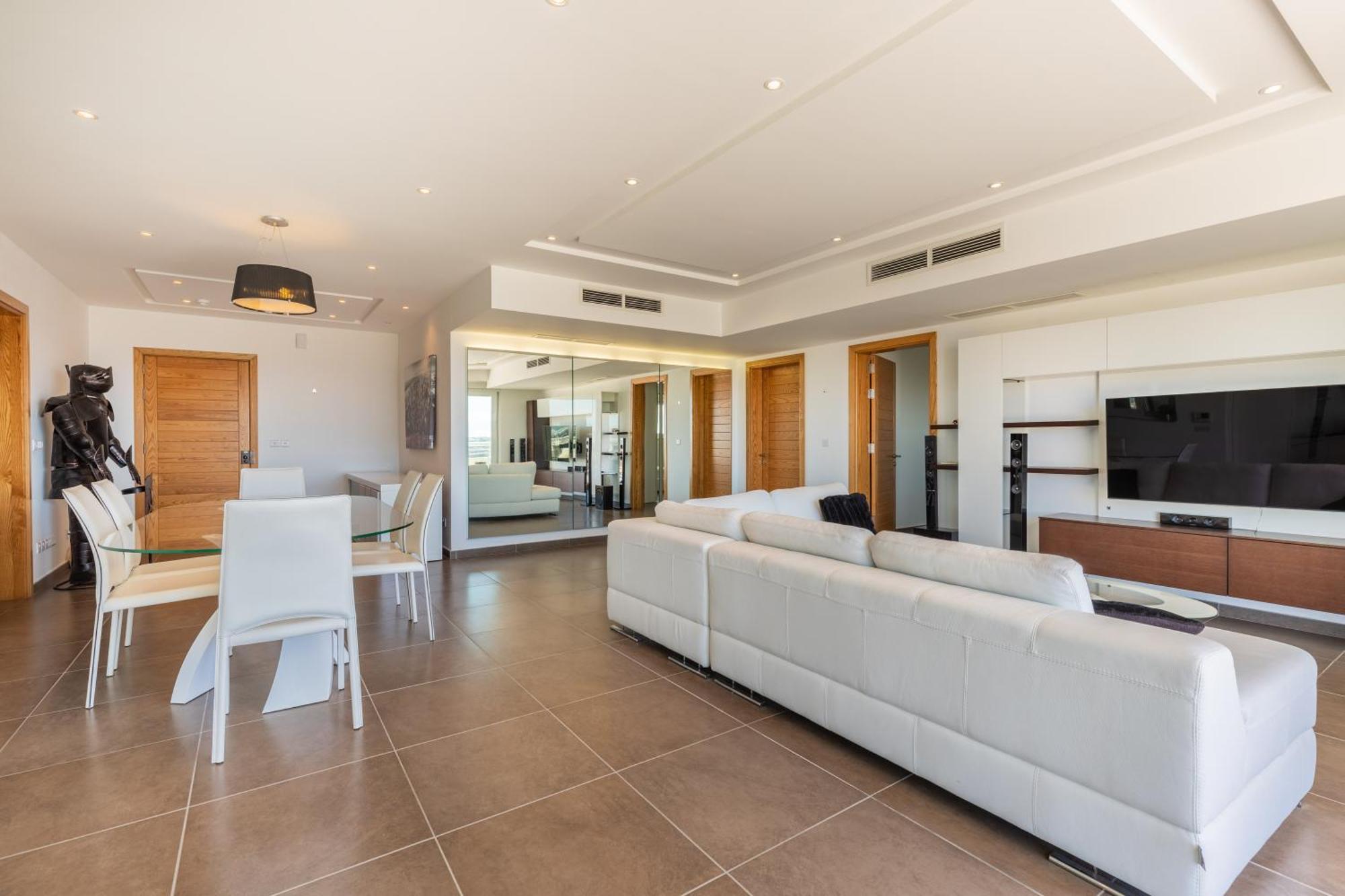 Malta - Panoramic Penthouse Apartament *