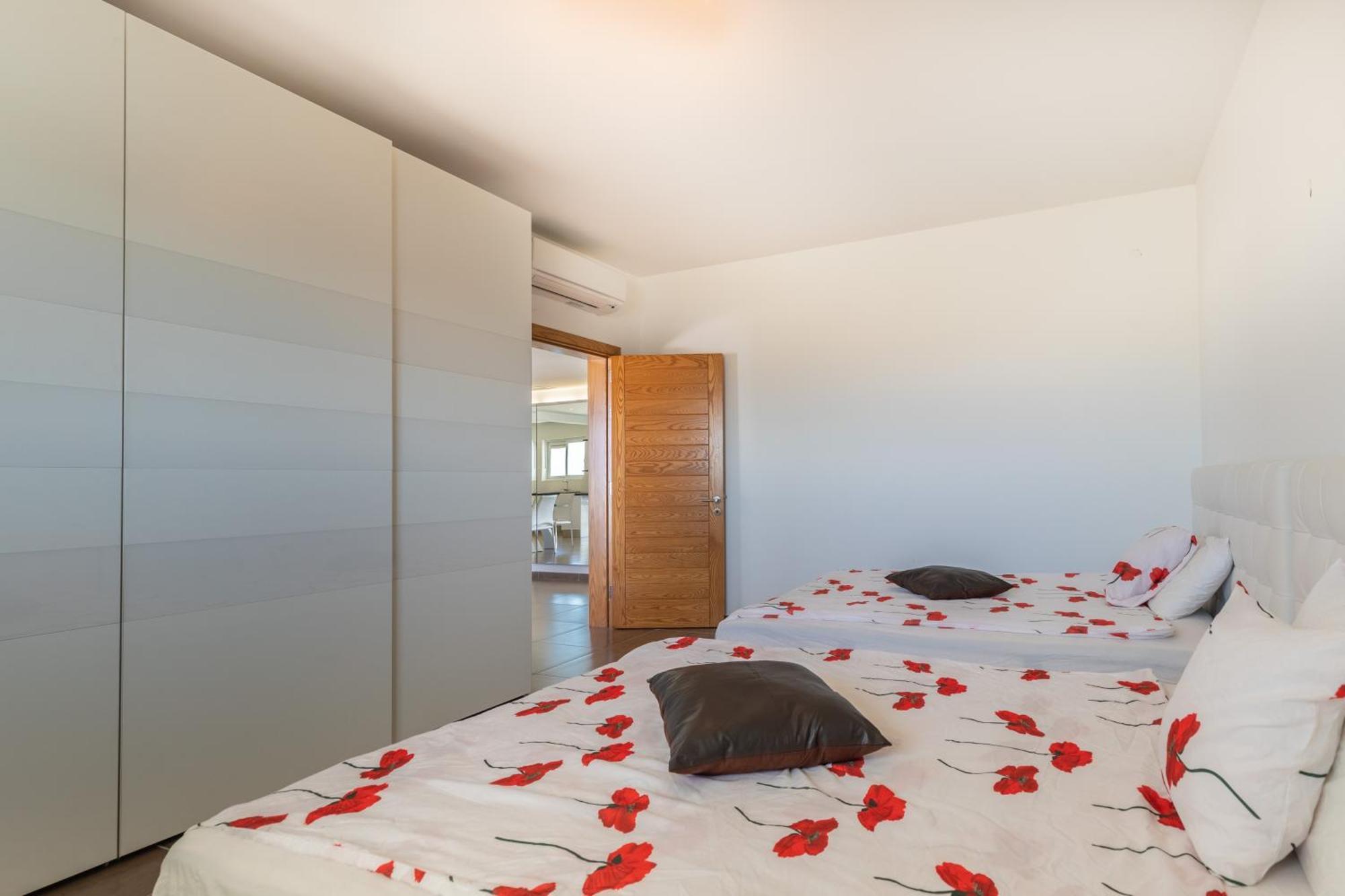 Malta - Panoramic Penthouse Apartament